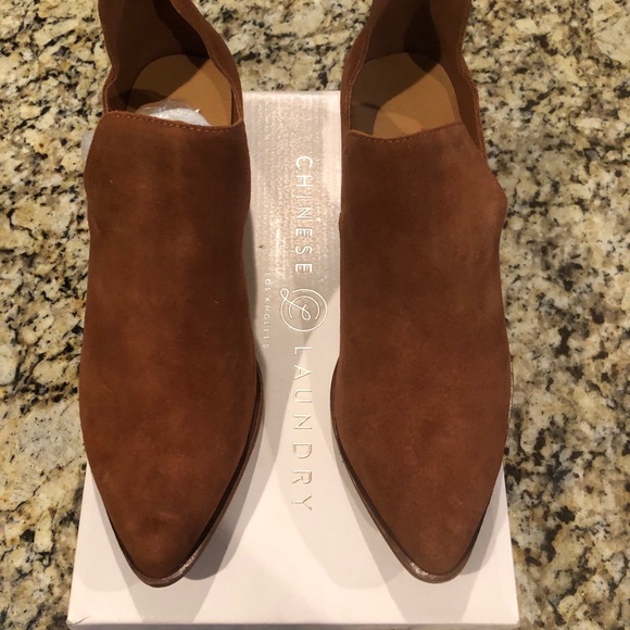 Ladies Brand New Booties - Picture 1 of 5